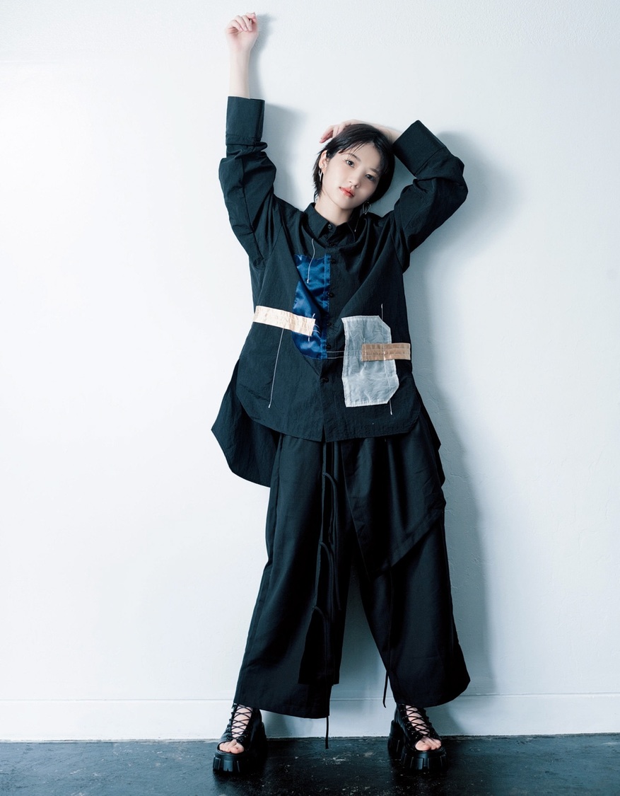 若月佑美1stフォトエッセイ『履きなれない靴を履き潰すまで』アザーカット