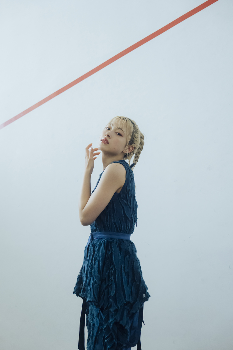 美月『blt graph.vol.90』（東京ニュース通信社刊／撮影：横山マサト）