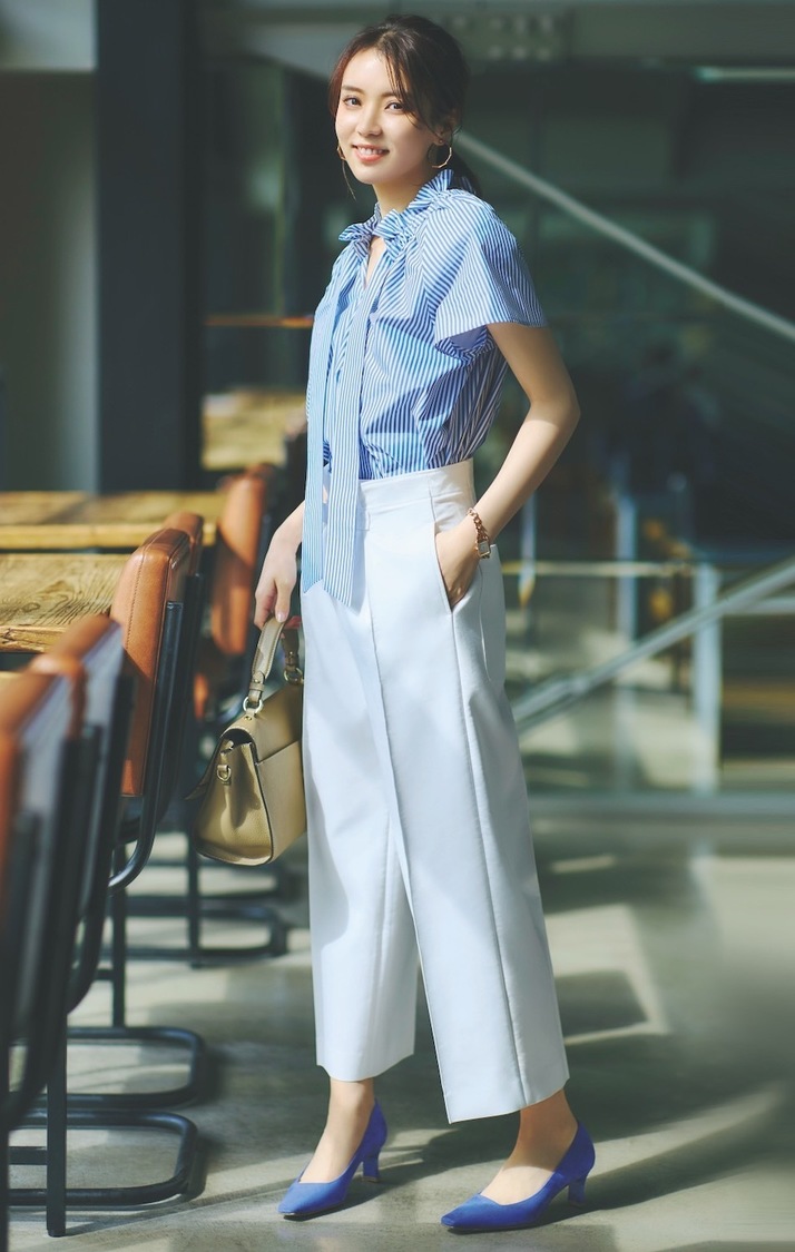 小林由依（櫻坂46）『andGIRL』夏号より