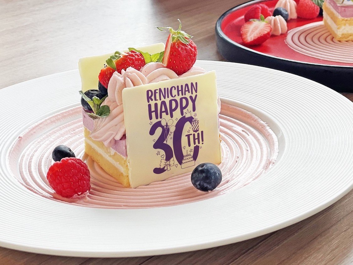 「れに色、巨峰ケーキ ベリー・ベリー・ベリー」