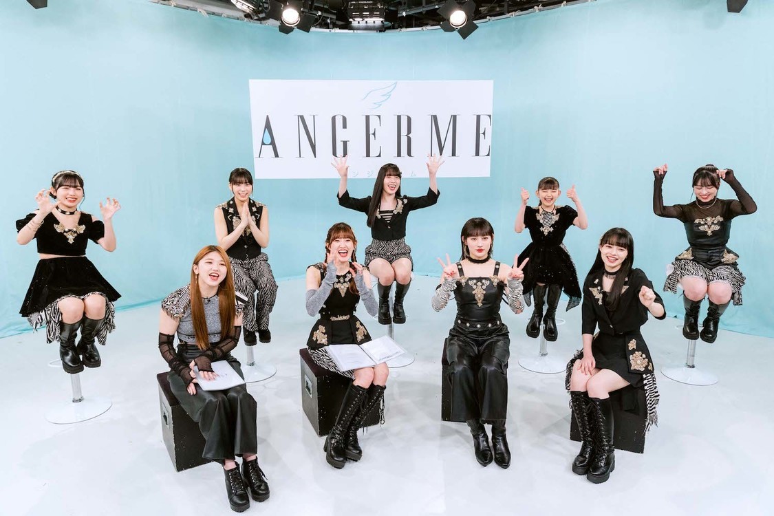 スペースシャワーTV『竹内朱莉卒業直前！アンジュルム 「アイノケダモノ／同窓生」発売記念スペシャル』より