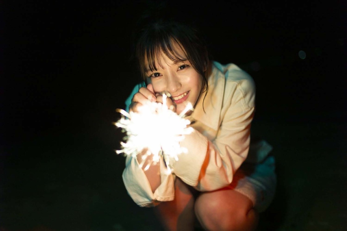 『齊藤なぎさ1st写真集 なぎさ』より