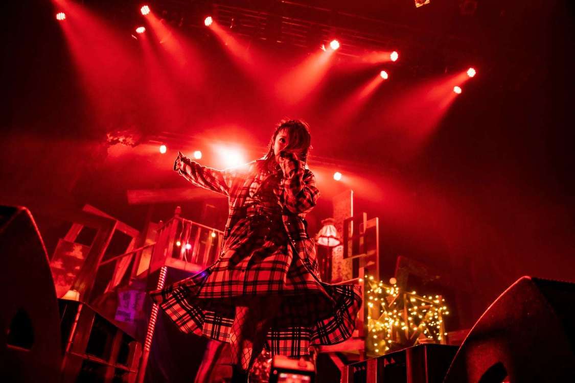 POPPiNG EMO＜9thワンマンライブ“ZEPPiNG EMO”＞KT Zepp Yokohama（2023年6月13日）撮影：SHIBA