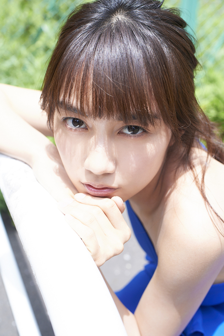 黒木ひかり／撮影：岡本 武志「blt graph.vol.44」東京ニュース通信社刊