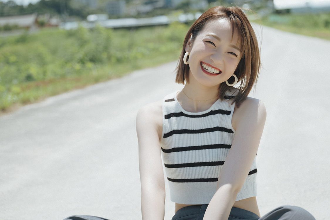 『大橋彩香1st写真集（タイトル未定）』（©KADOKAWA／撮影：前康輔）