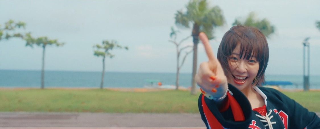 ExWHYZ「フラチナサマー」MVより