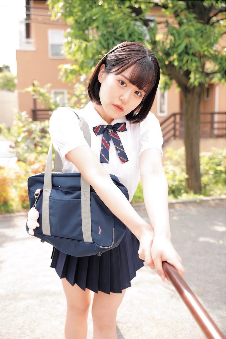 牧野みなた（『Cream8月号』より）