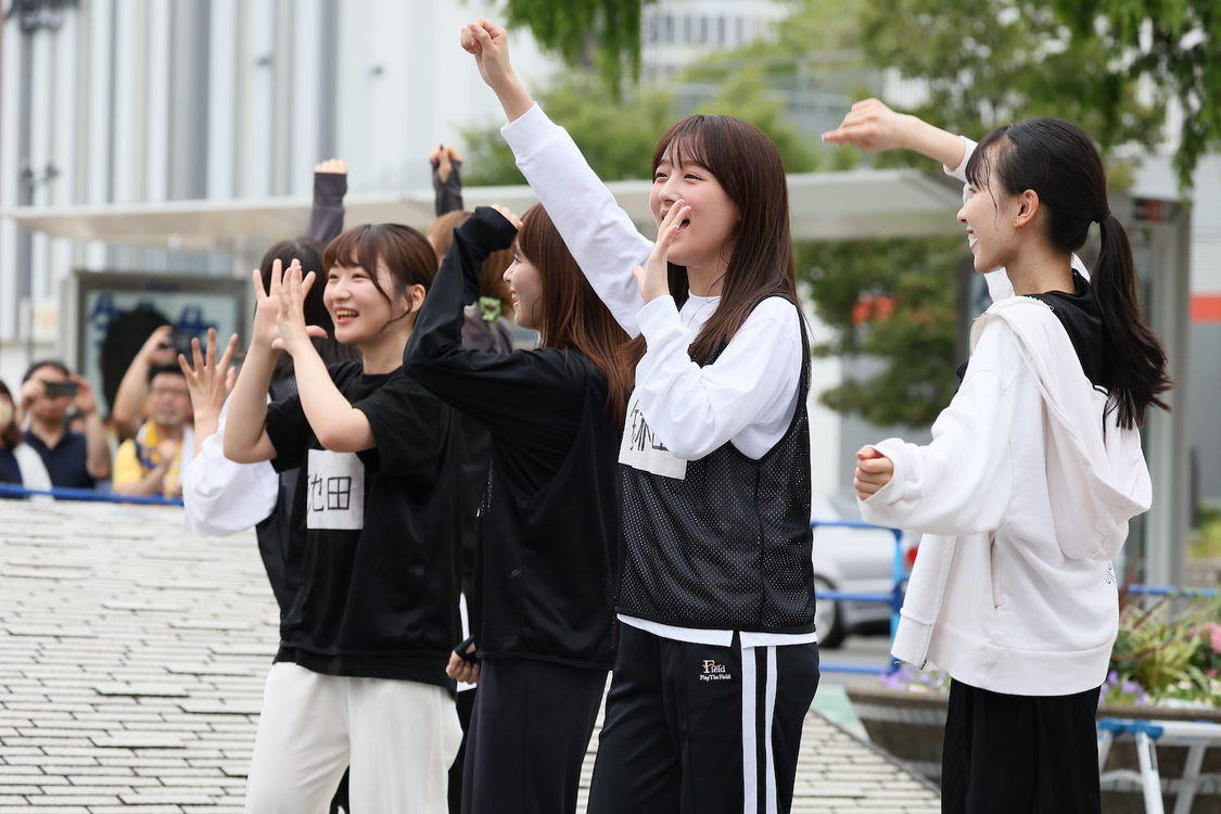 ＜#SKE48ファン合同稽古＞オアシス21 緑の広場（2023年7月8日／©2023 Zest, Inc.）