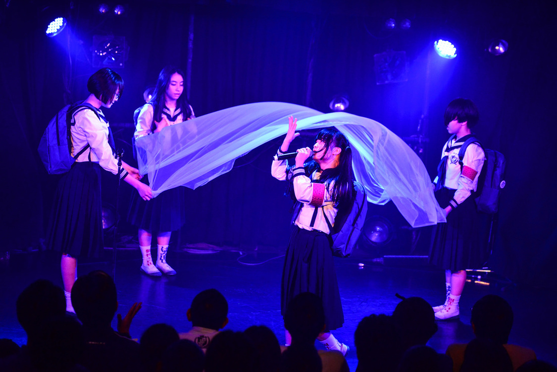 新しい学校のリーダーズ＜YATSUI FESTIVAL! 2019＞｜clubasia（2019年6月15日）／撮影：清水ケンシロウ