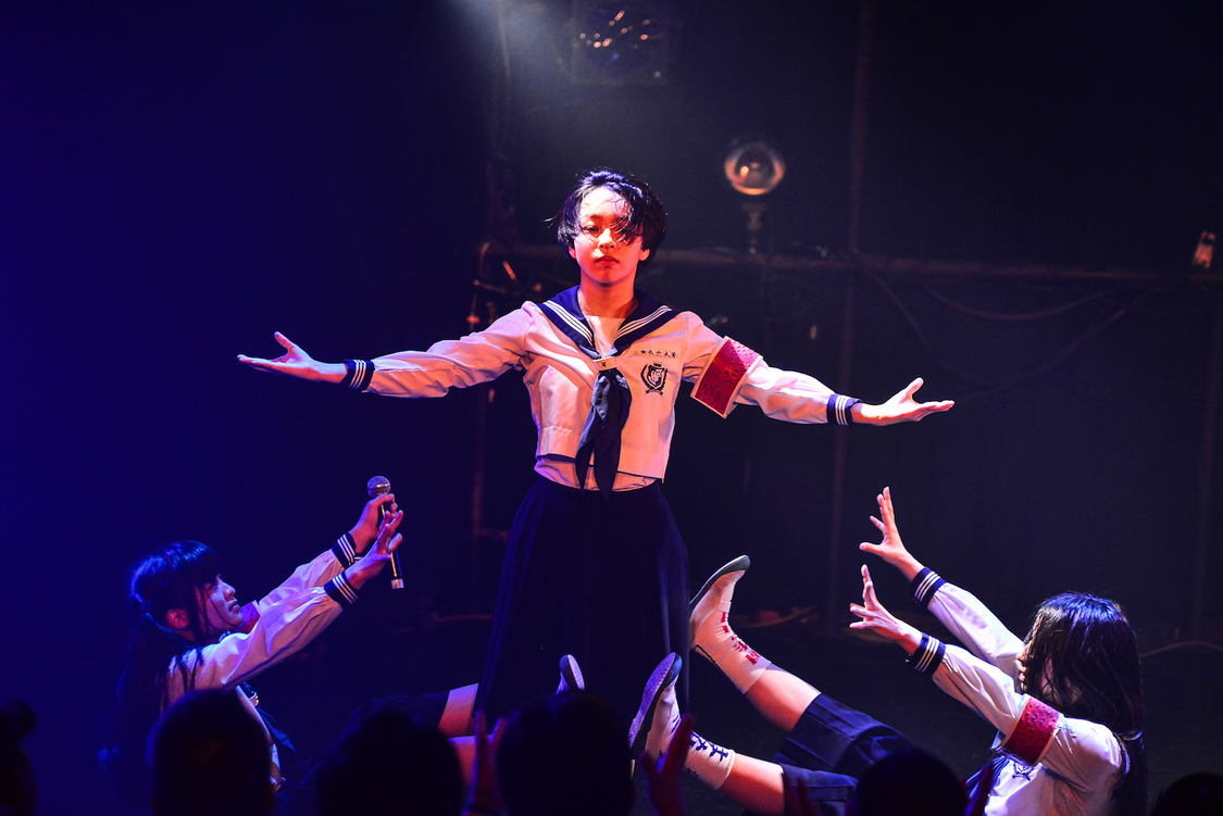 新しい学校のリーダーズ＜YATSUI FESTIVAL! 2019＞｜clubasia（2019年6月15日）／撮影：清水ケンシロウ