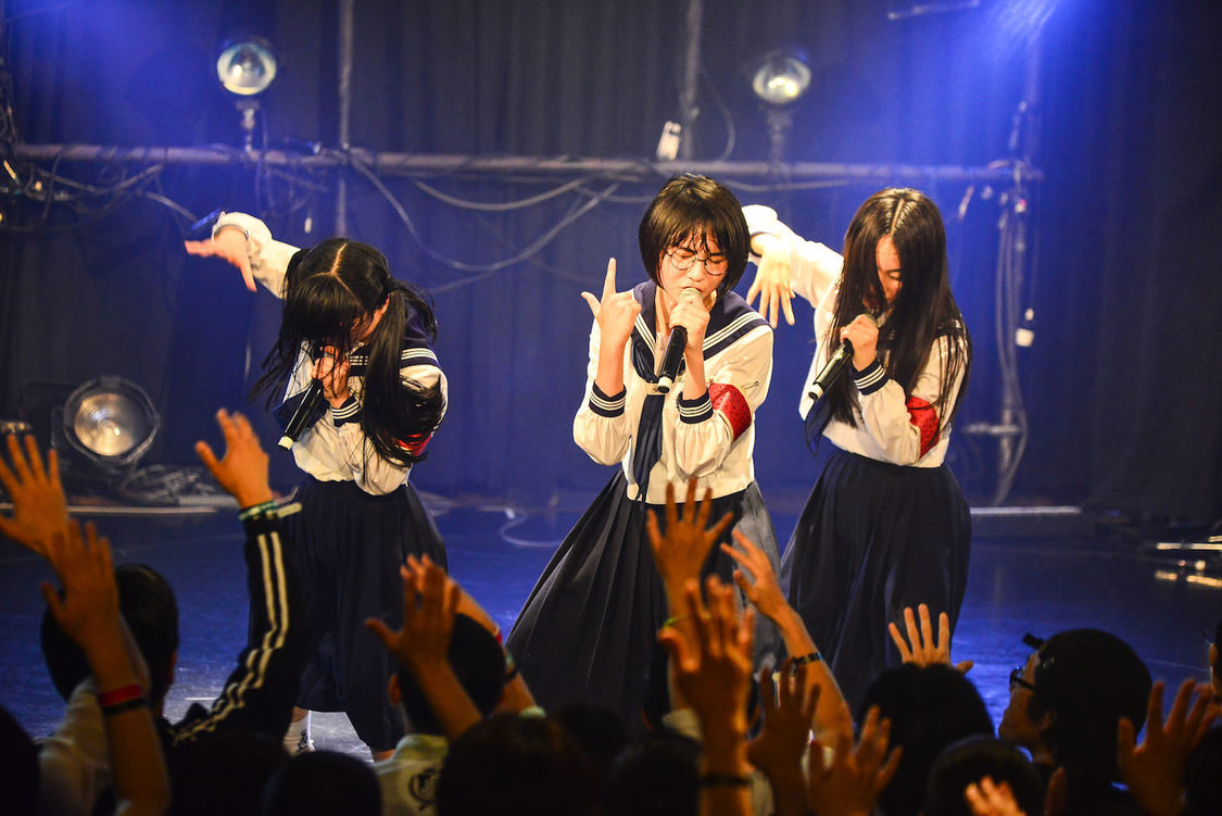 新しい学校のリーダーズ＜YATSUI FESTIVAL! 2019＞｜clubasia（2019年6月15日）／撮影：清水ケンシロウ