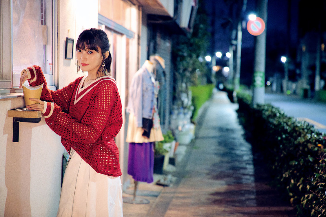 茜屋日海夏『i☆Risしゃべるグラビア』アザーカット