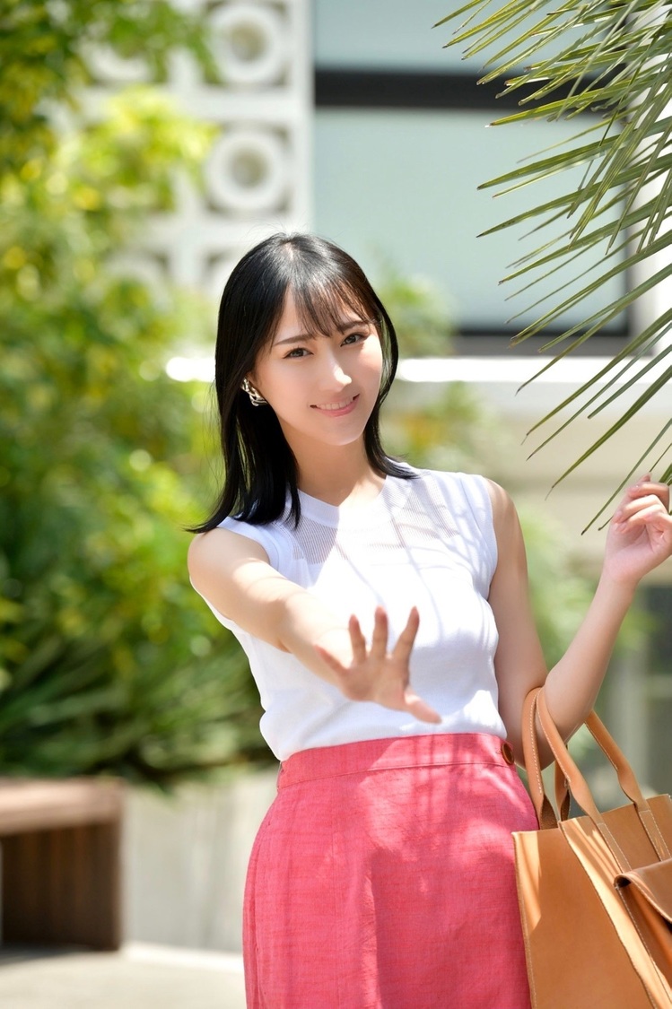 川瀬もえ『Fine特別編集 SUNNY GIRL』アザーカット（Ⓒ日之出出版/Fine）