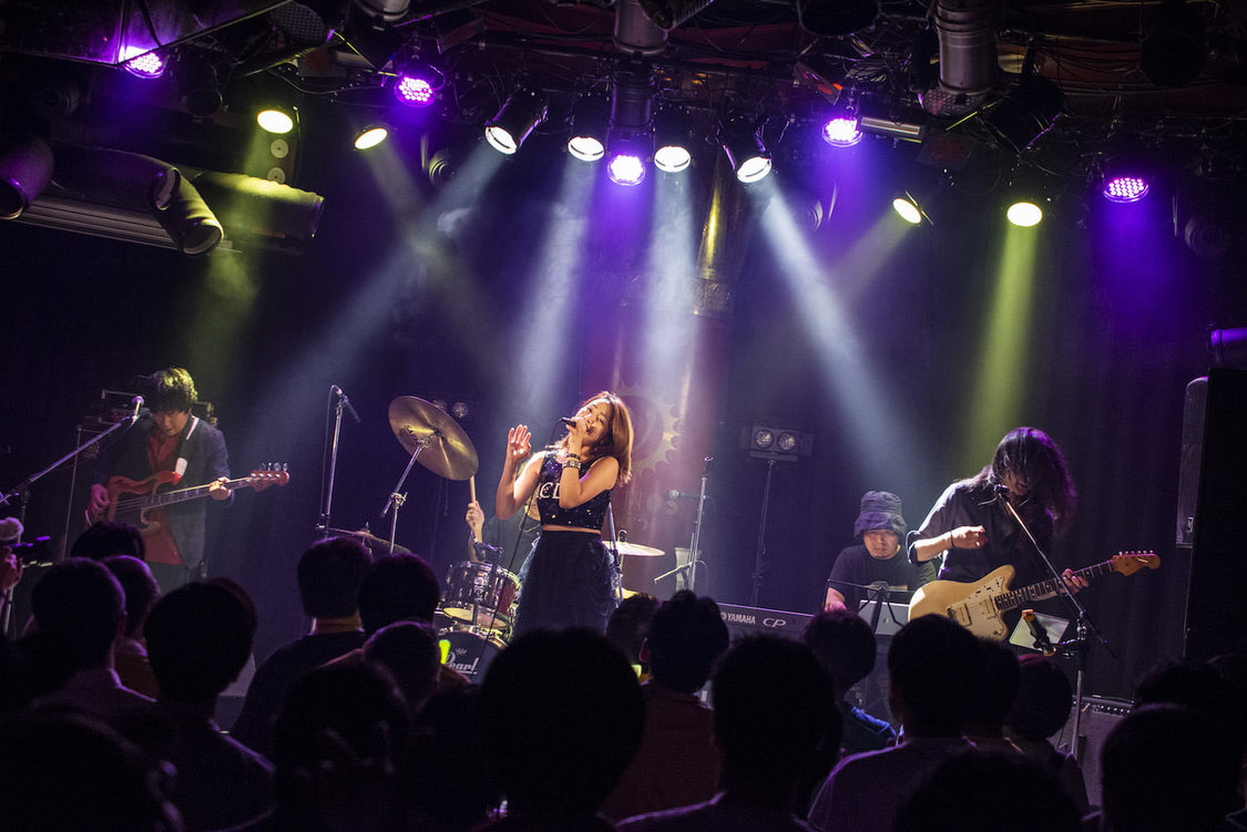 吉川友＜YATSUI FESTIVAL! 2019＞｜VUENOS（2019年6月15日）撮影：MAYUMI