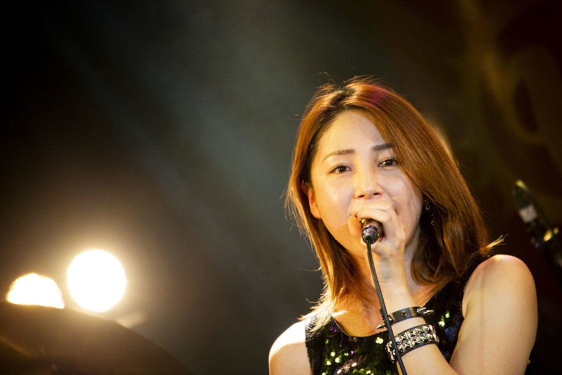 吉川友＜YATSUI FESTIVAL! 2019＞｜VUENOS（2019年6月15日）撮影：MAYUMI