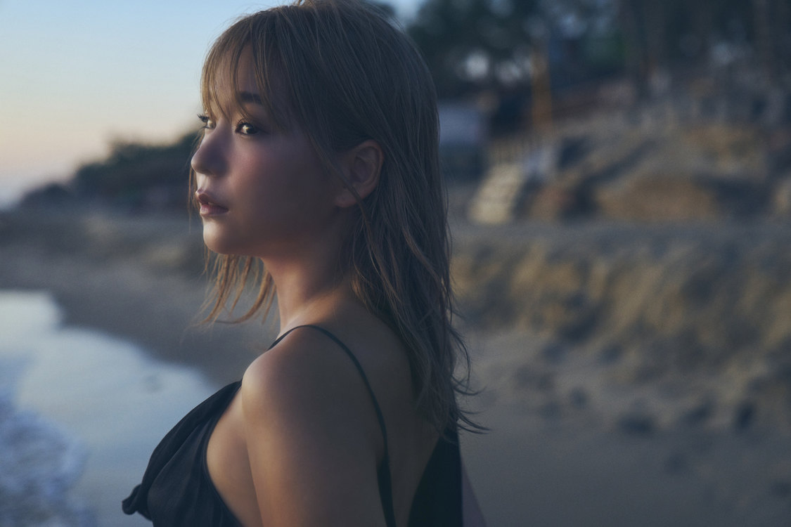 『高槻かなこ1st写真集（仮）』（東京ニュース通信社刊　撮影：神藤剛）