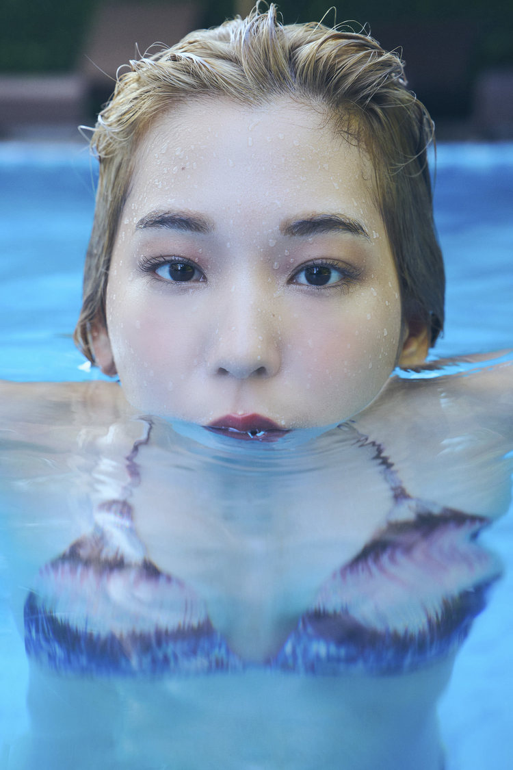 『高槻かなこ1st写真集（仮）』（東京ニュース通信社刊　撮影：神藤剛）