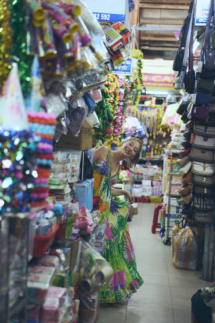 『高槻かなこ1st写真集（仮）』（東京ニュース通信社刊　撮影：神藤剛）