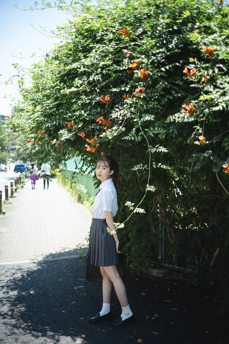 『B.L.T. SUMMER CANDY 2023（仮）』（東京ニュース通信社刊）撮影／HIROKAZU