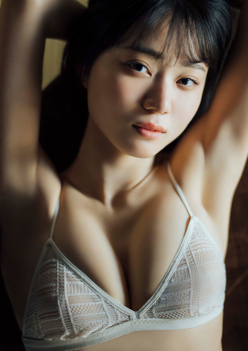 STRiKE！デジタル写真集『いけちゃん　MOMENT IN YOUR LIFE』