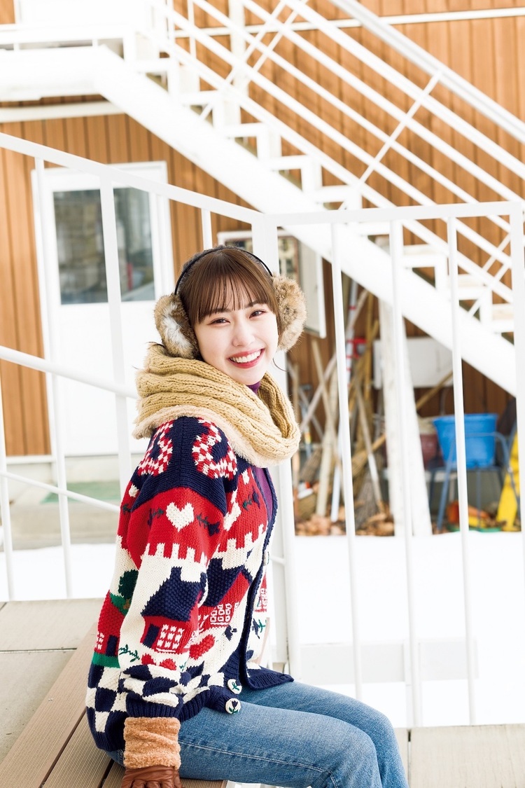 熊崎晴香 1st写真集『表情ガール』セブンネット限定版裏表紙（撮影：Takeo Dec.／扶桑社刊）