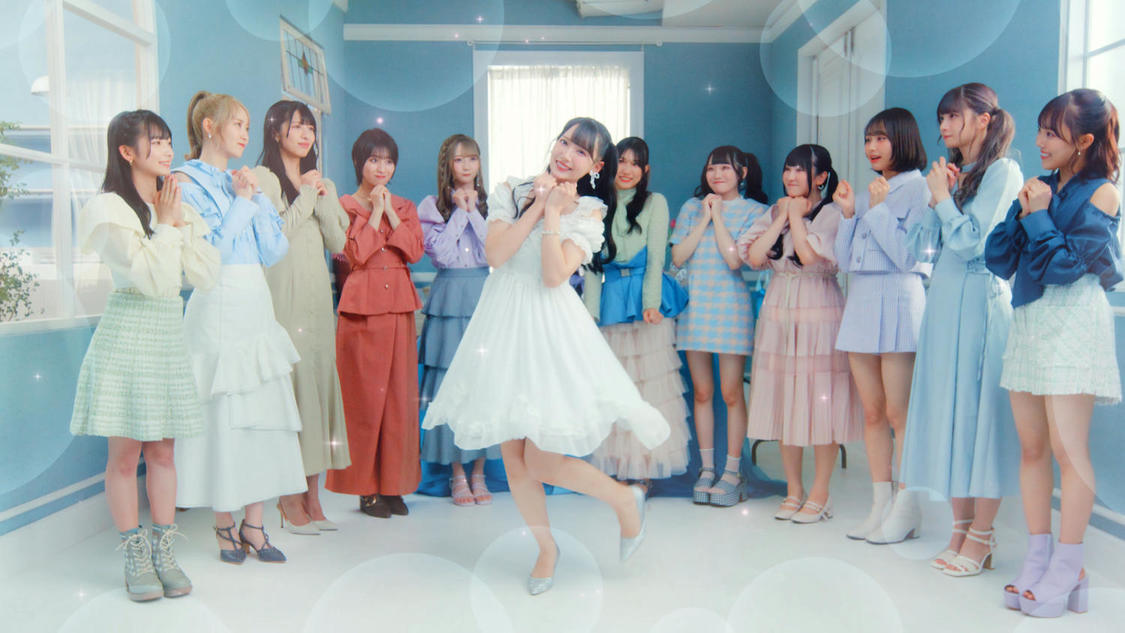 7thシングル「想わせぶりっこ」MVより