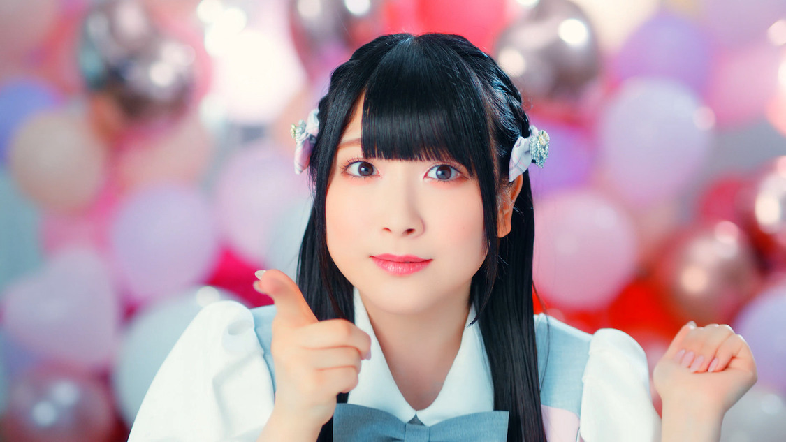 7thシングル「想わせぶりっこ」MVより