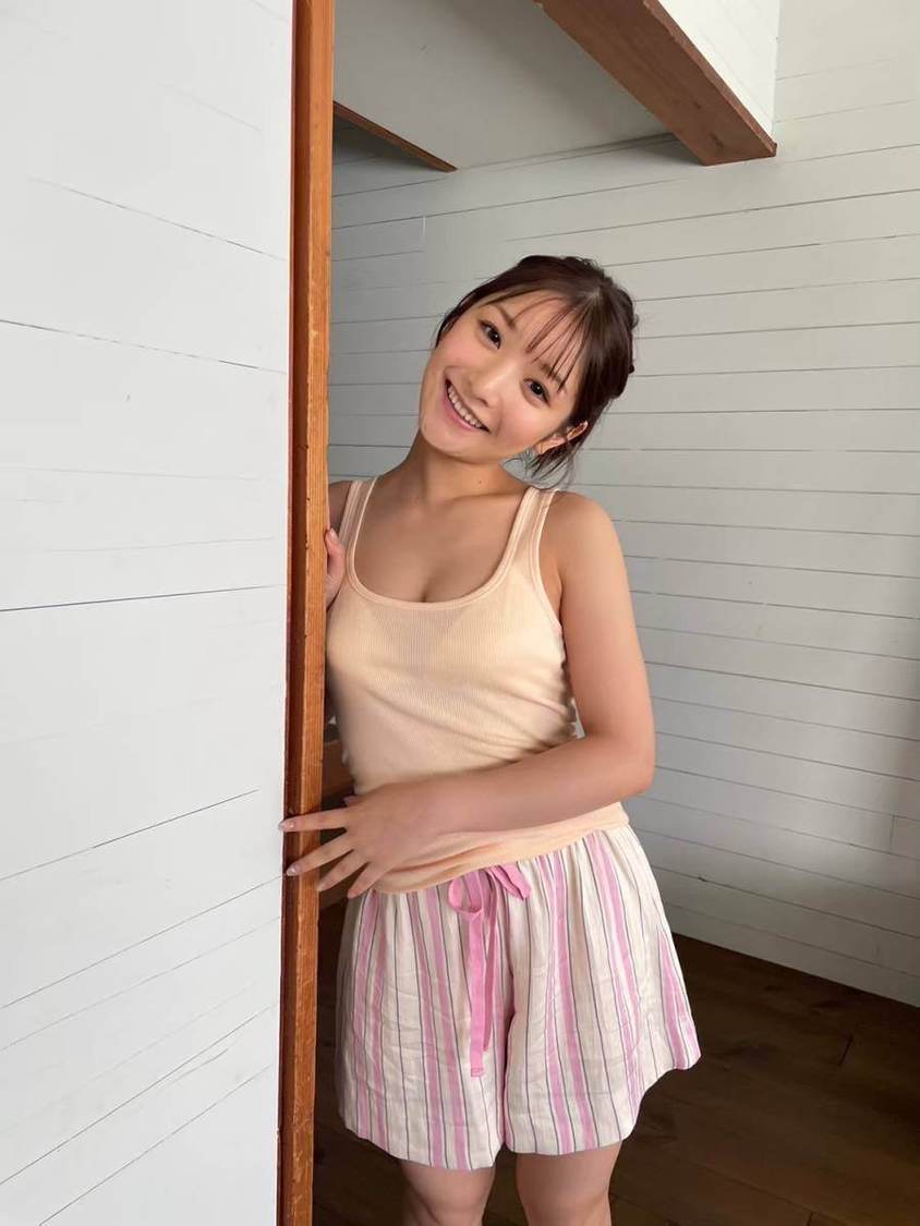 藤園麗『週刊プレイボーイ33号』オフショット