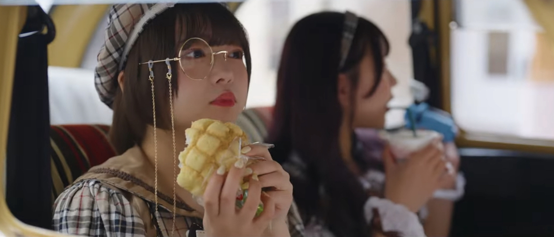 「Popping Lolipop」MVより