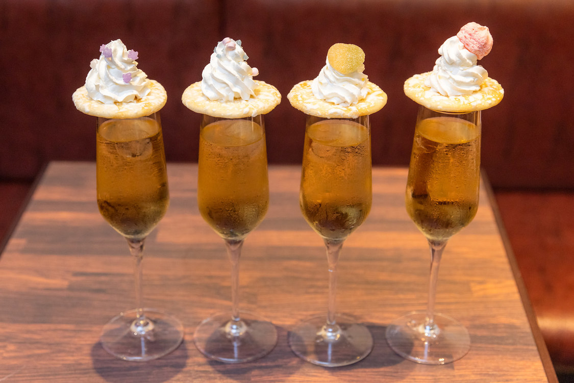 「CASQUETTE’Sのゴールドの泡弾けるジンジャーエール」