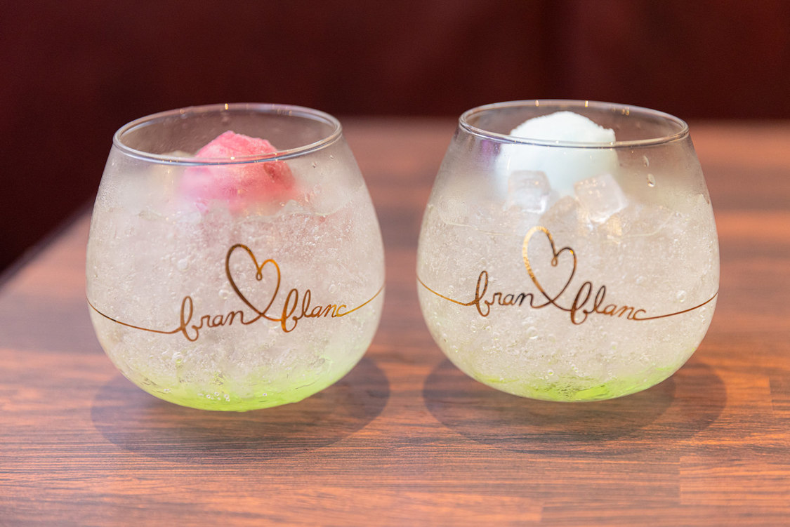 「七花少女の新しい芽吹きスノードリンク」