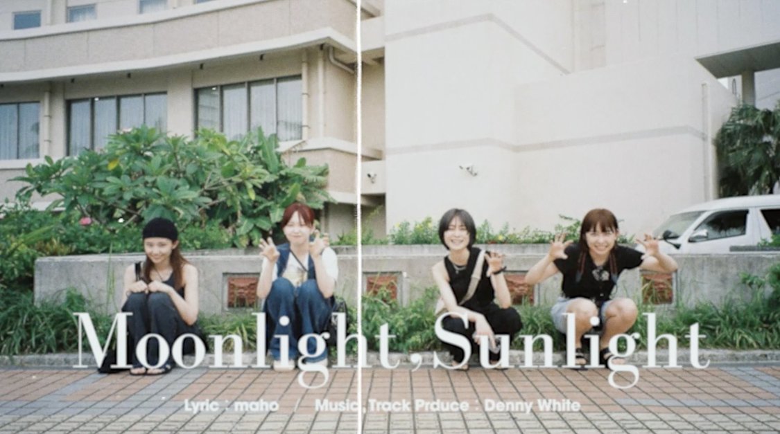 「ExWHYZ / Moonlight, Sunlight【Lyric Video】」より