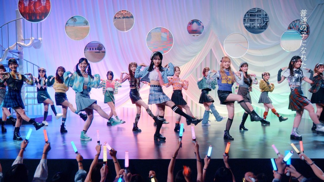 AKB48「アイドルなんかじゃなかったら」MV場面写真（ⒸAKB48）