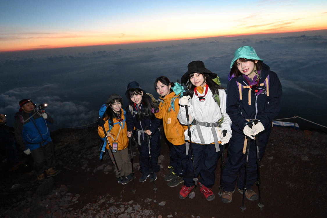 #ババババンビ富士山登山（©️斉藤明）