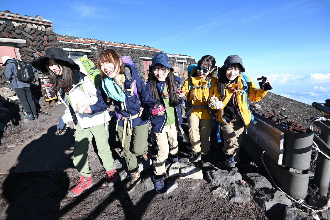 #ババババンビ富士山登山（©️斉藤明）