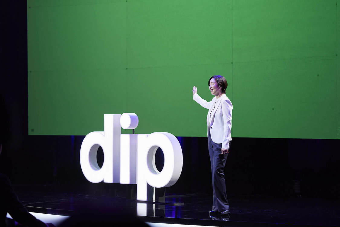 dip新CM「真矢本部長のプレゼン」篇 メイキングカット