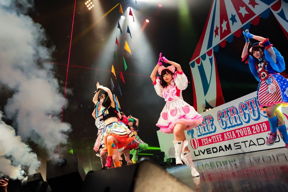 FES☆TIVEアジアツアー＜THE CIRCUS／ザ・サーカス＞ファイナル＆6周年記念公演より
