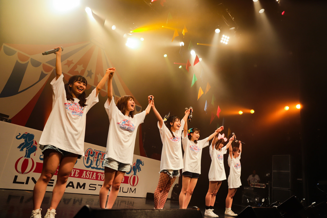 FES☆TIVEアジアツアー＜THE CIRCUS／ザ・サーカス＞ファイナル＆6周年記念公演より
