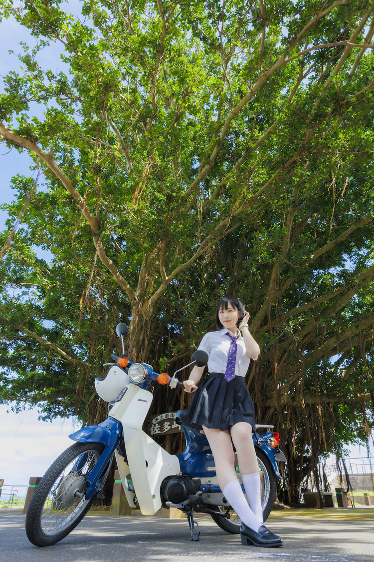 （(C)KADOKAWA (C) 夜道雪オフィシャル 撮影/近藤宏一）