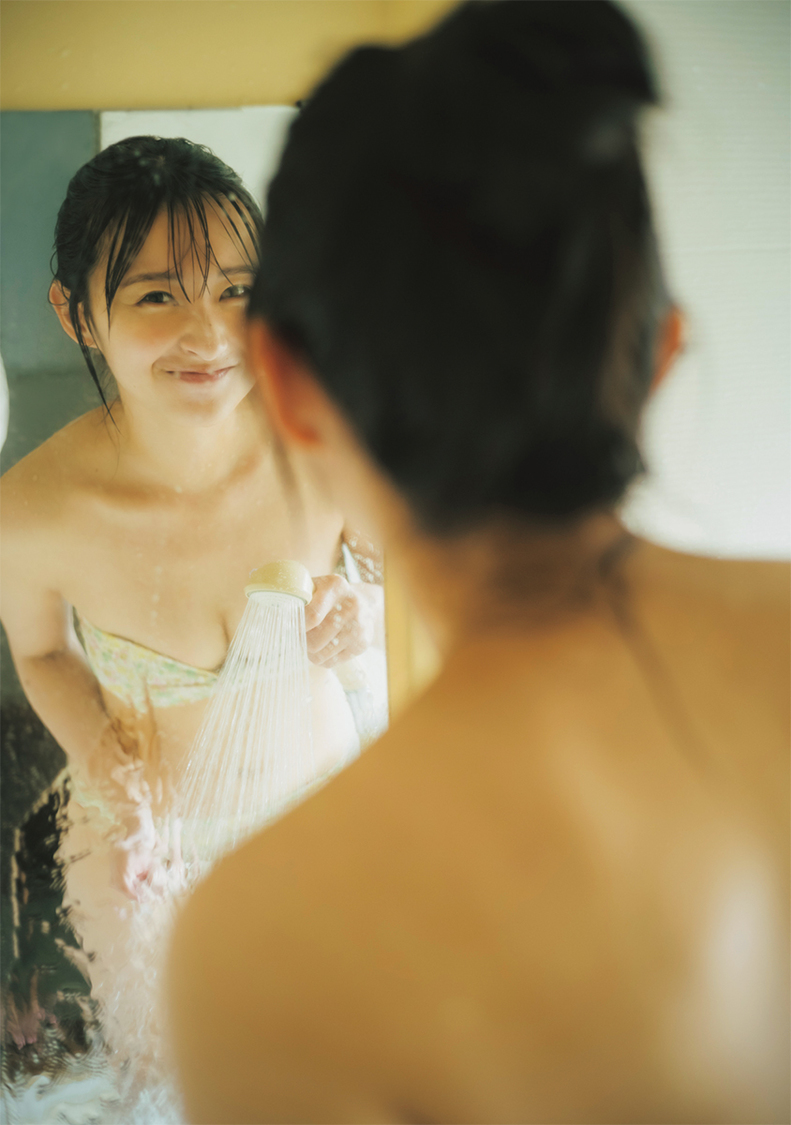 松本日向『GIRLS STREAM 06』（©️藤本和典／玄光社）