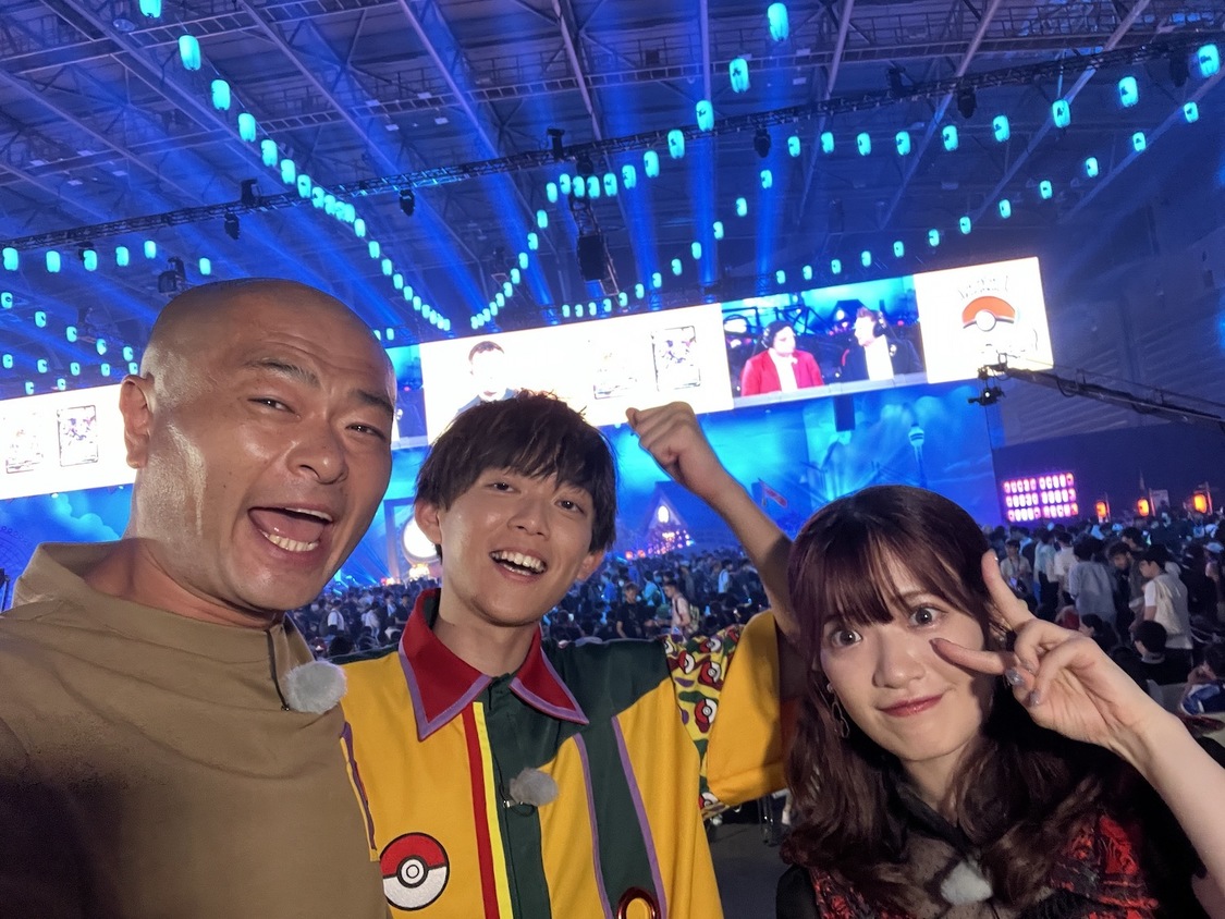 左から、あばれる君、松丸亮吾、武藤小麟（AKB48）