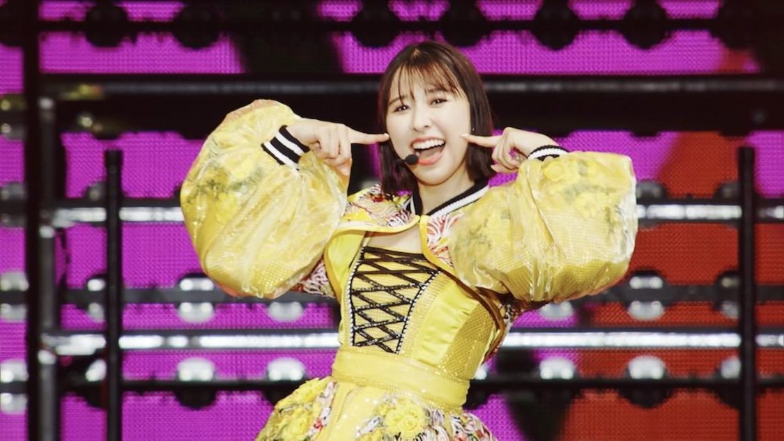 「ももクロ【LIVE】MONONOFU NIPPON feat. 布袋寅泰（from QUEEN OF STGAGE 15th Anniversary Tour MOMOIRO CLOVER Z 東京公演DAY2）」より