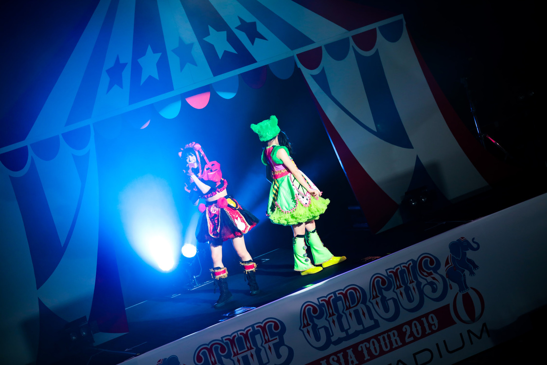土光瑠璃子、近藤沙瑛子｜FES☆TIVEアジアツアー＜THE CIRCUS／ザ・サーカス＞ファイナル＆6周年記念公演より