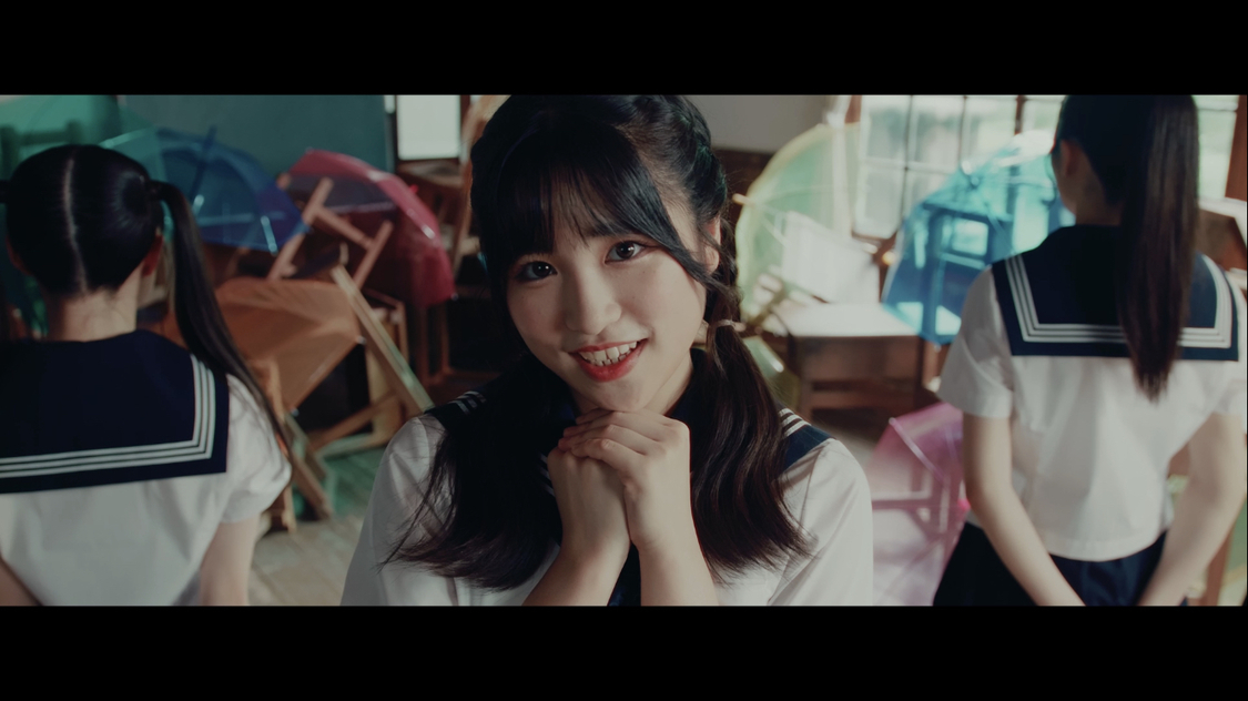 「あした天気にならないで」MVより　(C) 2023 PONY CANYON INC.