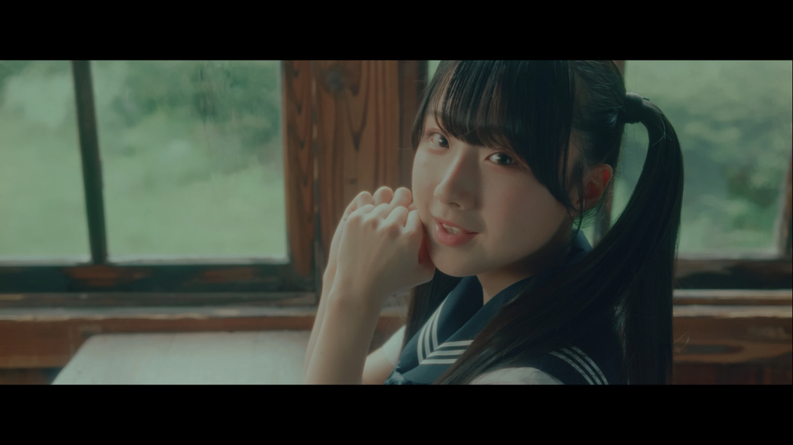 「あした天気にならないで」MVより　(C) 2023 PONY CANYON INC.