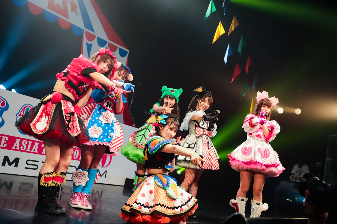 FES☆TIVEアジアツアー＜THE CIRCUS／ザ・サーカス＞ファイナル＆6周年記念公演より