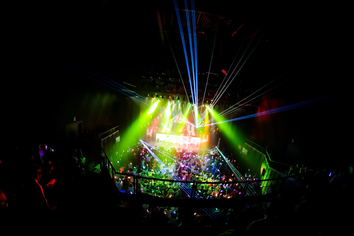 FES☆TIVEアジアツアー＜THE CIRCUS／ザ・サーカス＞ファイナル＆6周年記念公演より