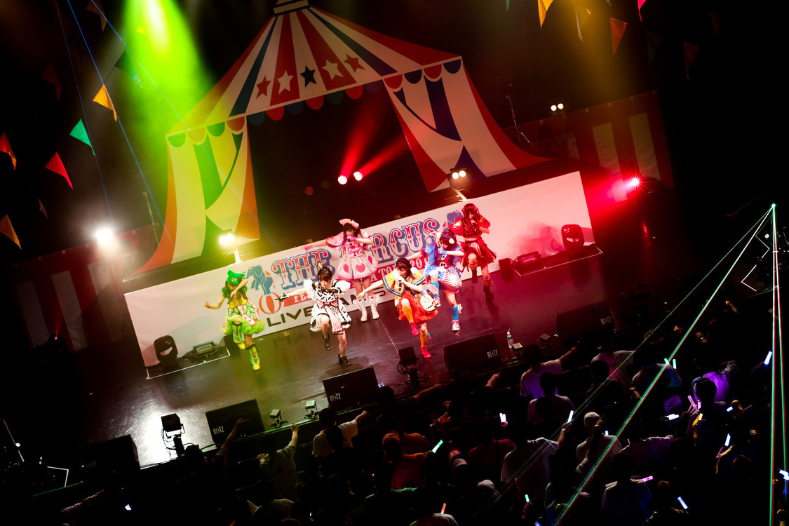 FES☆TIVEアジアツアー＜THE CIRCUS／ザ・サーカス＞ファイナル＆6周年記念公演より