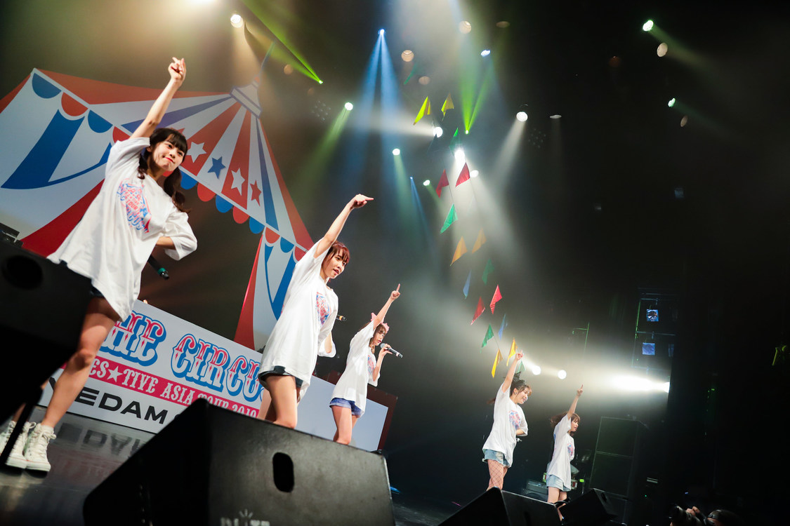 FES☆TIVEアジアツアー＜THE CIRCUS／ザ・サーカス＞ファイナル＆6周年記念公演より