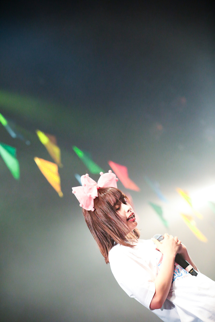 白石ぴあの｜FES☆TIVEアジアツアー＜THE CIRCUS／ザ・サーカス＞ファイナル＆6周年記念公演より